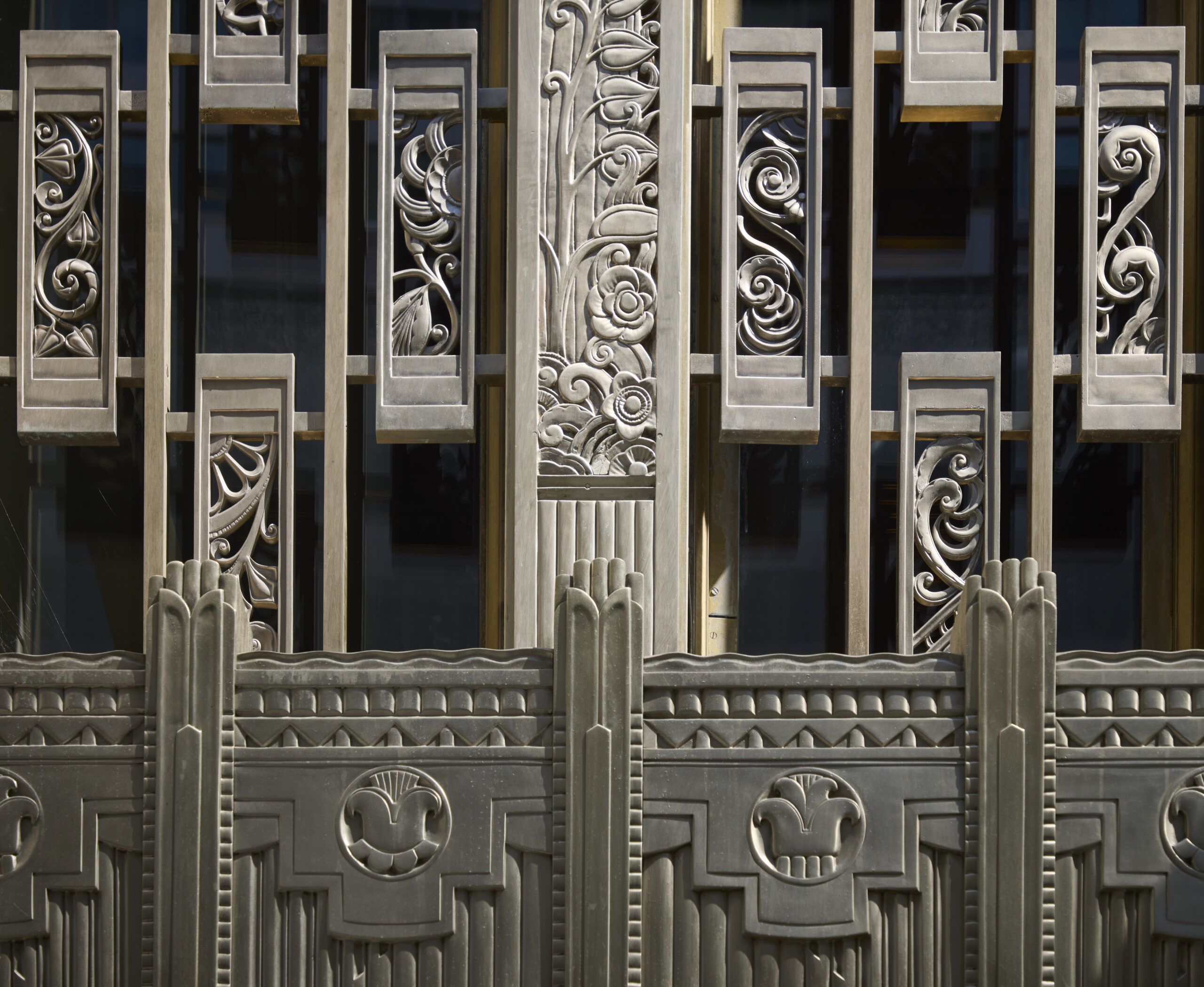 Фасад-ступени Waldorf Astoria