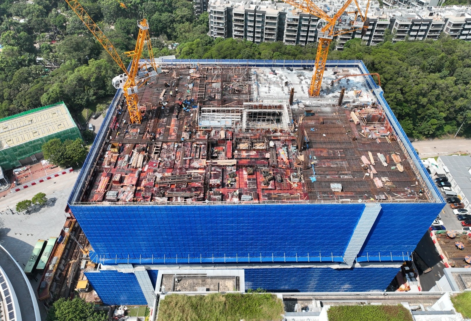 topping out aerial construction photo of HKUST