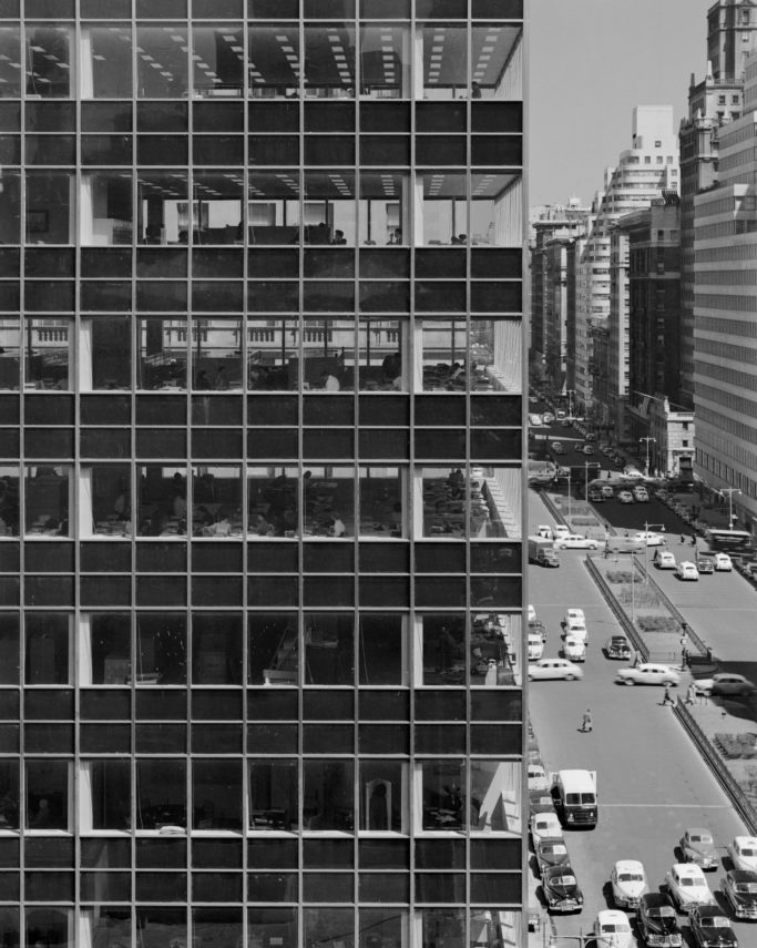 Slide 5 of 9, Lever House